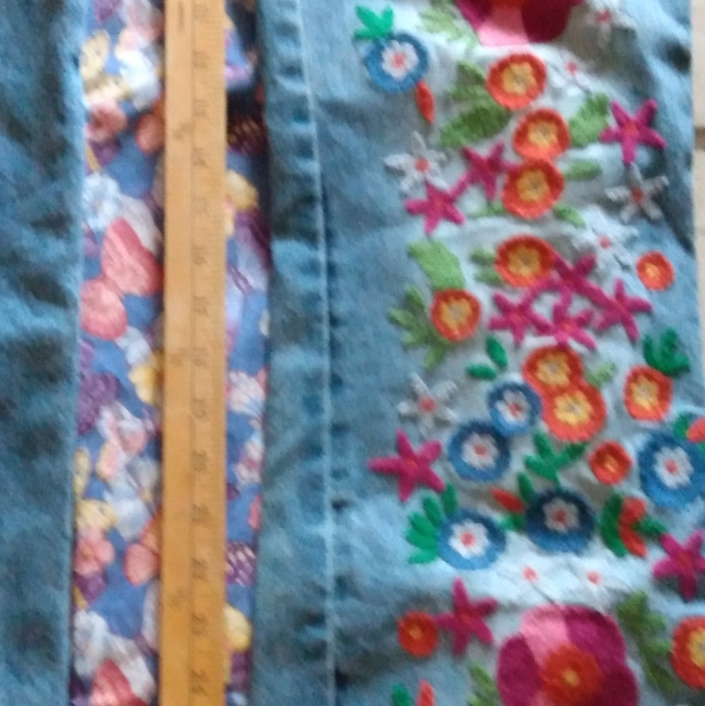 **Vintage 1990’S Lilly Pulitzer Embroidered Floral Jeans
